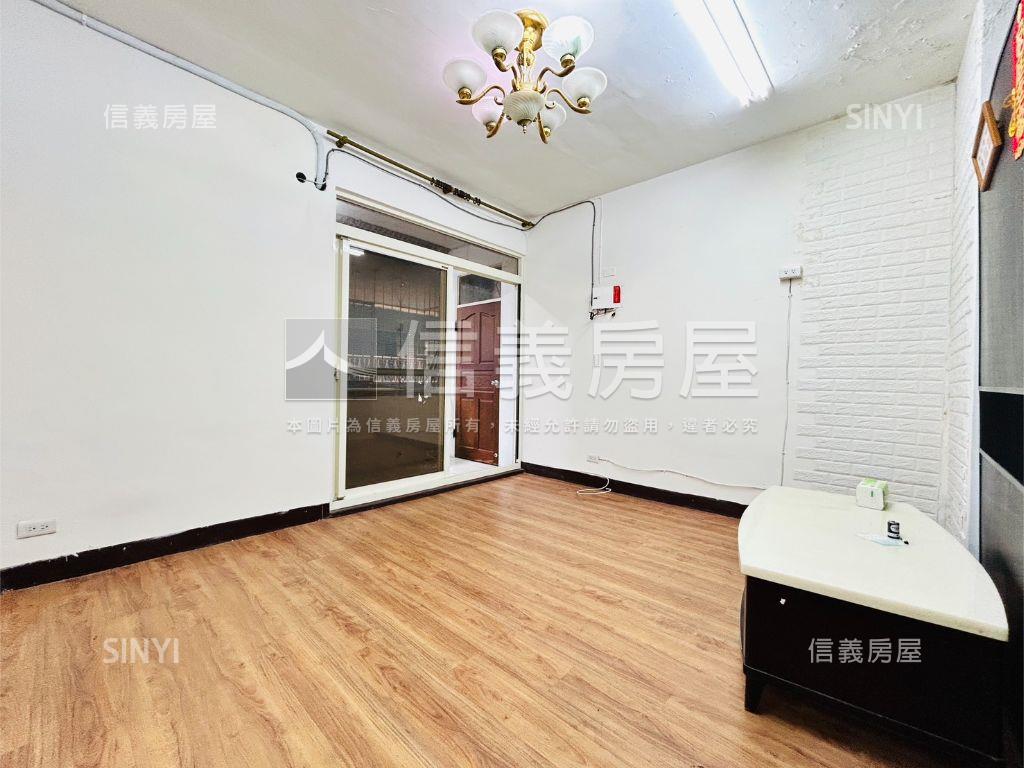 這間我專任．正和方公寓房屋室內格局與周邊環境