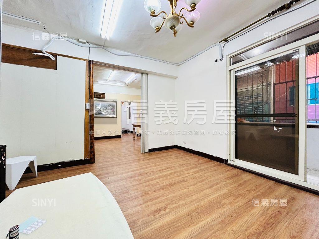 這間我專任．正和方公寓房屋室內格局與周邊環境