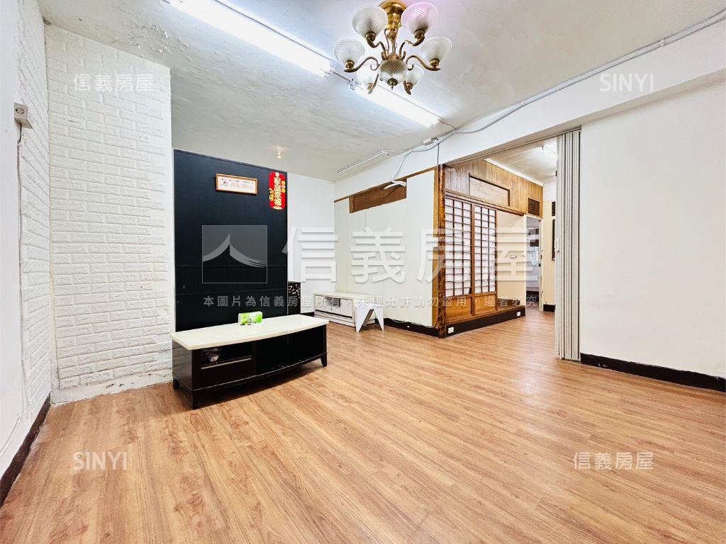 這間我專任．正和方公寓房屋室內格局與周邊環境