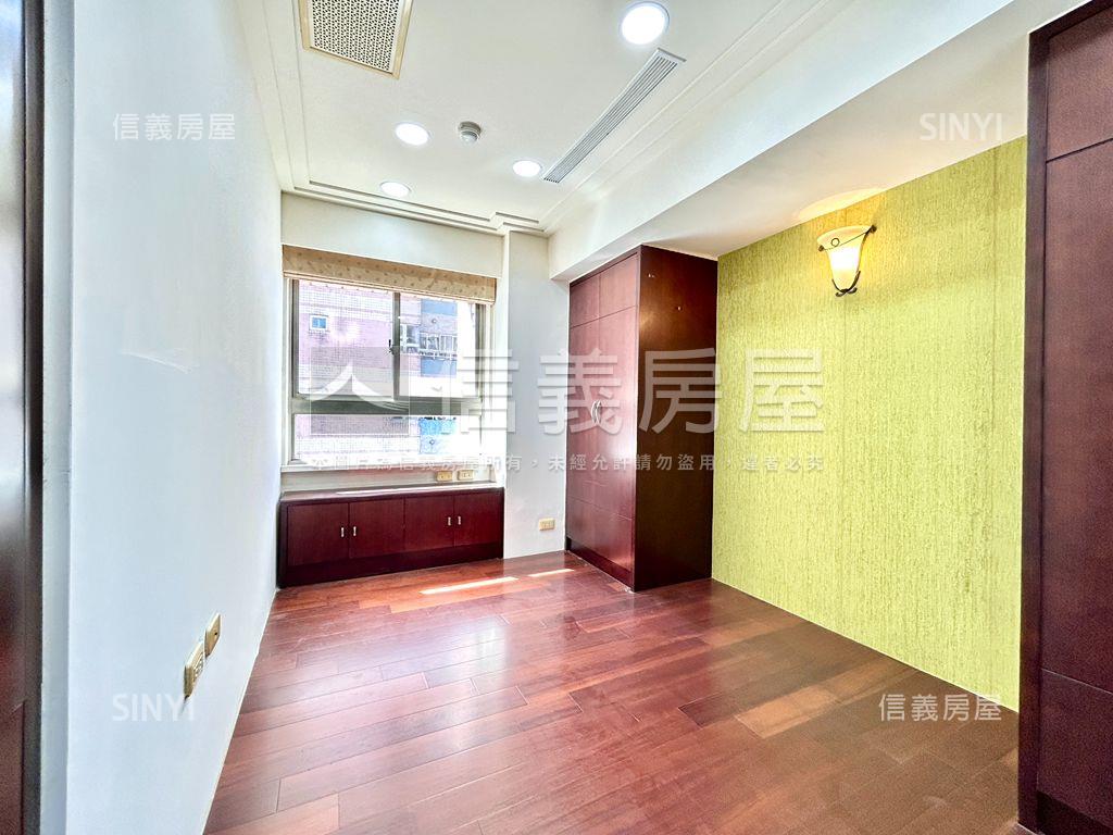 區公所天闊景觀採光大戶房屋室內格局與周邊環境