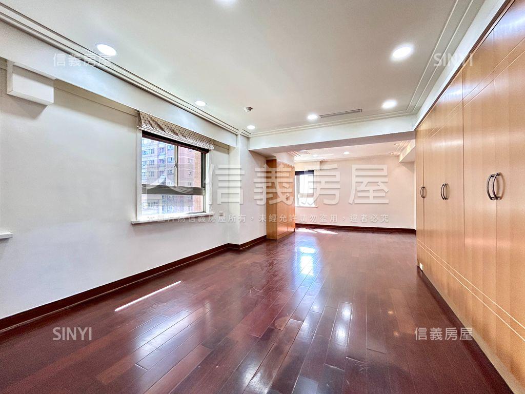 區公所天闊景觀採光大戶房屋室內格局與周邊環境
