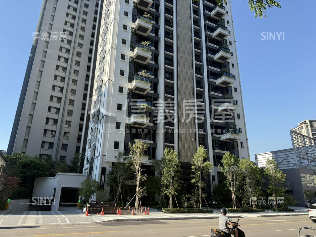 泰御天鑄宜居陽台雙車房屋室內格局與周邊環境