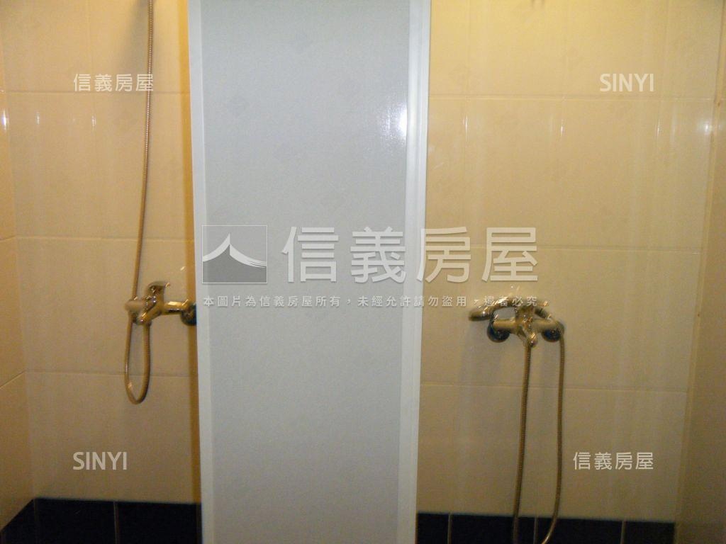 高醫學生收租滿租金雞母房屋室內格局與周邊環境