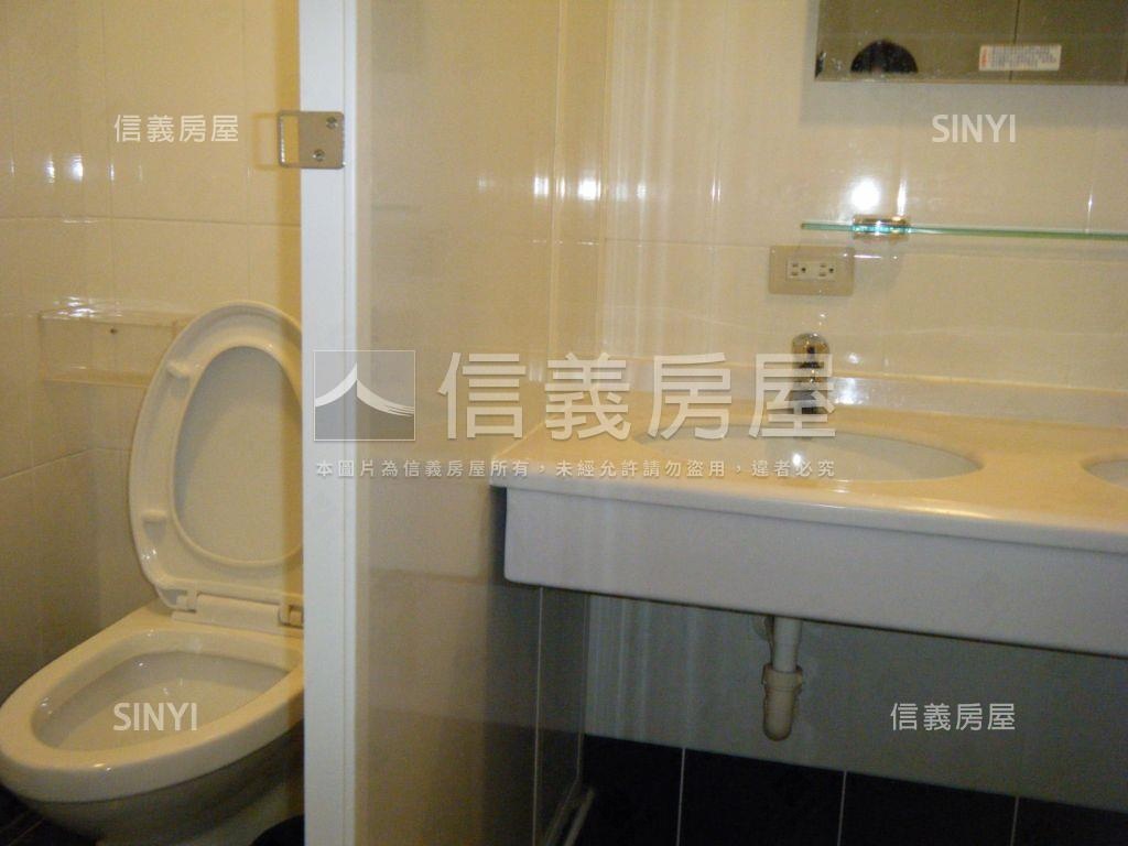 高醫學生收租滿租金雞母房屋室內格局與周邊環境