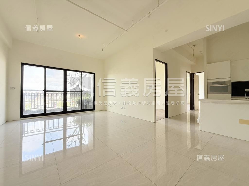 單元二全新未住三房雙平車房屋室內格局與周邊環境
