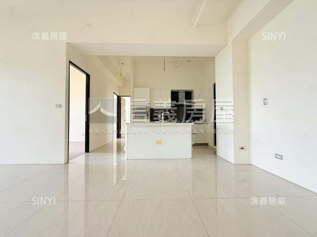 單元二全新未住三房雙平車房屋室內格局與周邊環境