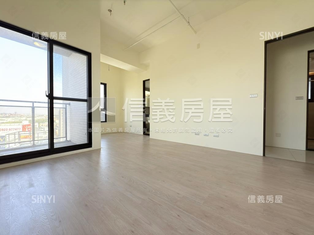 單元二全新未住三房雙平車房屋室內格局與周邊環境