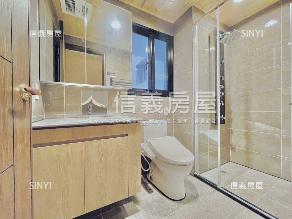 高鐵全新大二房平車房屋室內格局與周邊環境