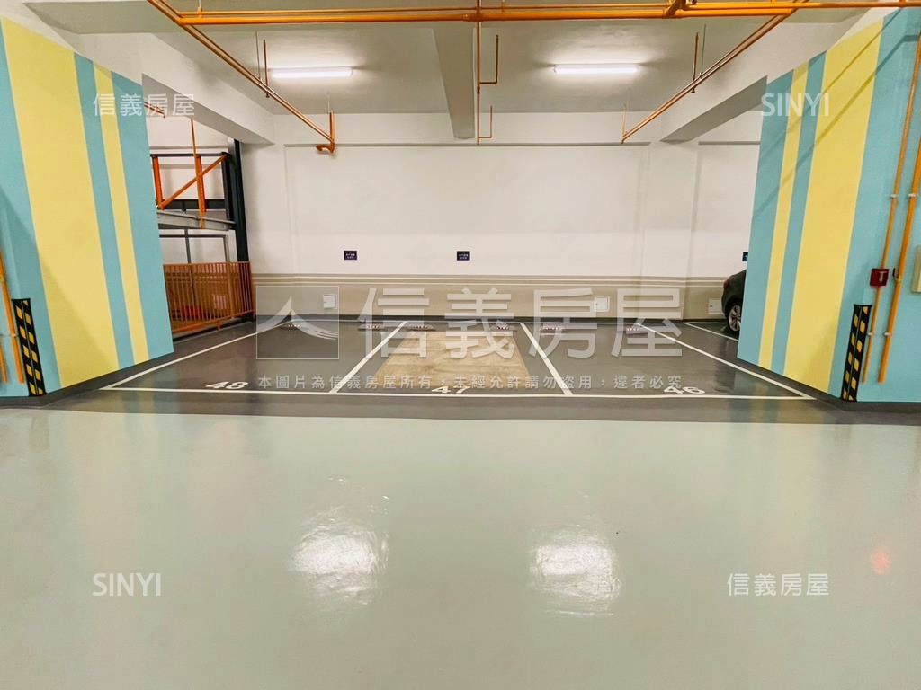 高鐵全新大二房平車房屋室內格局與周邊環境