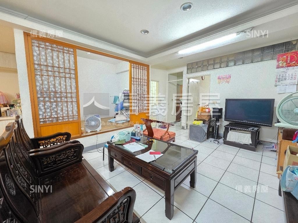 大坪林稀有三樓房屋室內格局與周邊環境