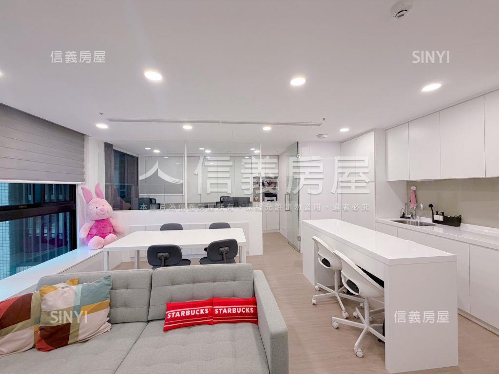 陽光沐浴。冠東採光帶車位房屋室內格局與周邊環境