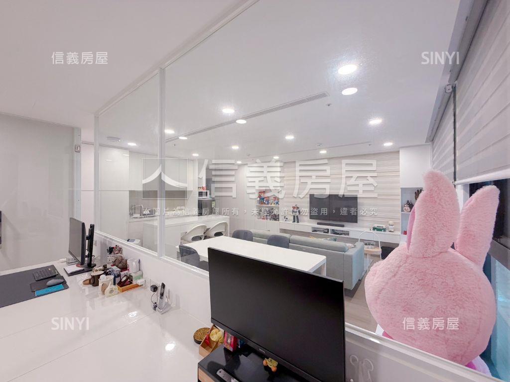 陽光沐浴。冠東採光帶車位房屋室內格局與周邊環境