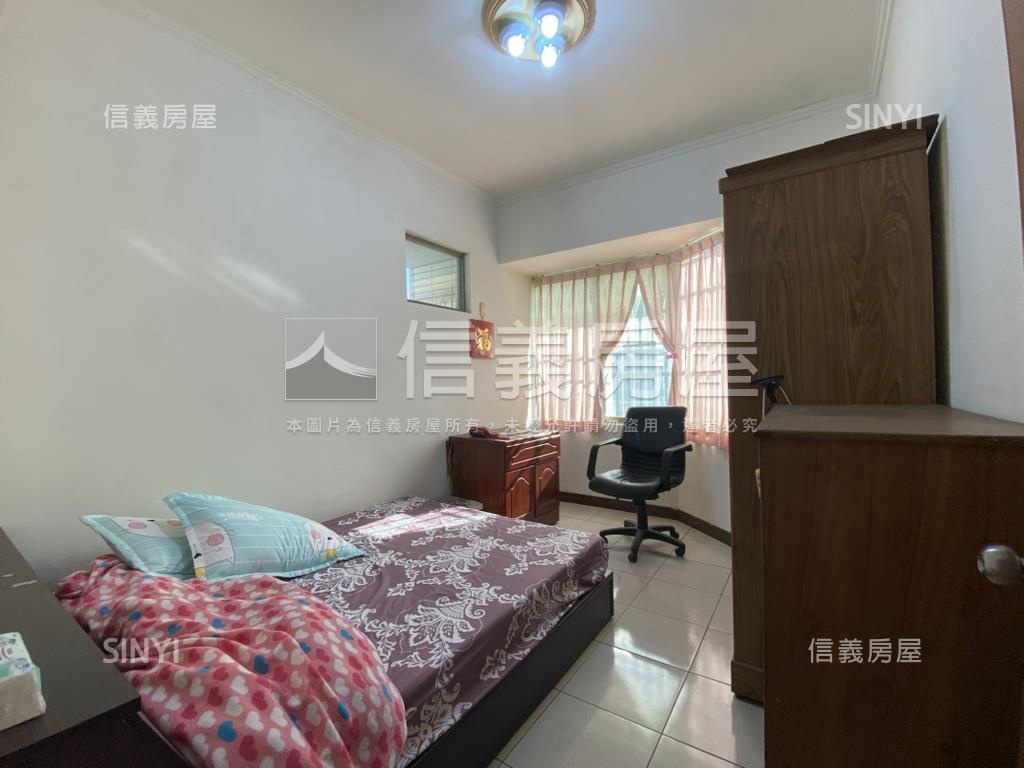 面中庭高樓長榮三房平車房屋室內格局與周邊環境