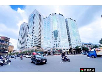 正忠孝東永春捷運人潮金店