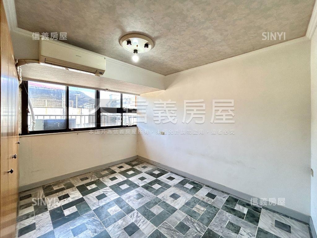 專任稀有長泰街電梯三房房屋室內格局與周邊環境