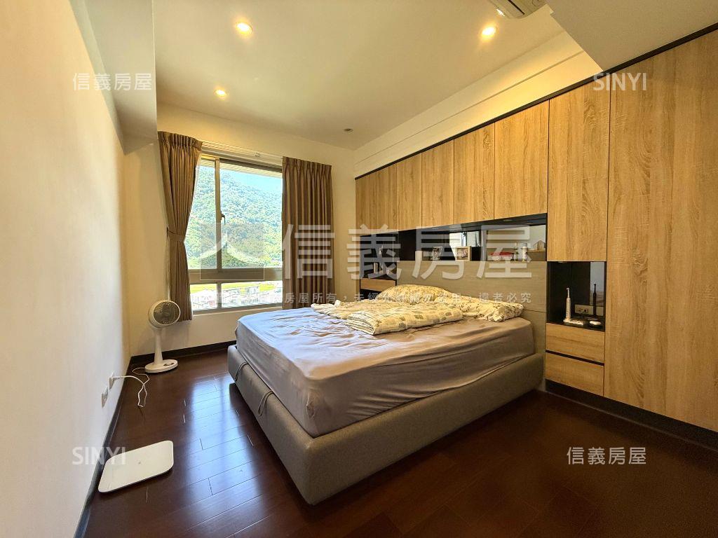 ＭＲＴ皇翔質感三房車位房屋室內格局與周邊環境
