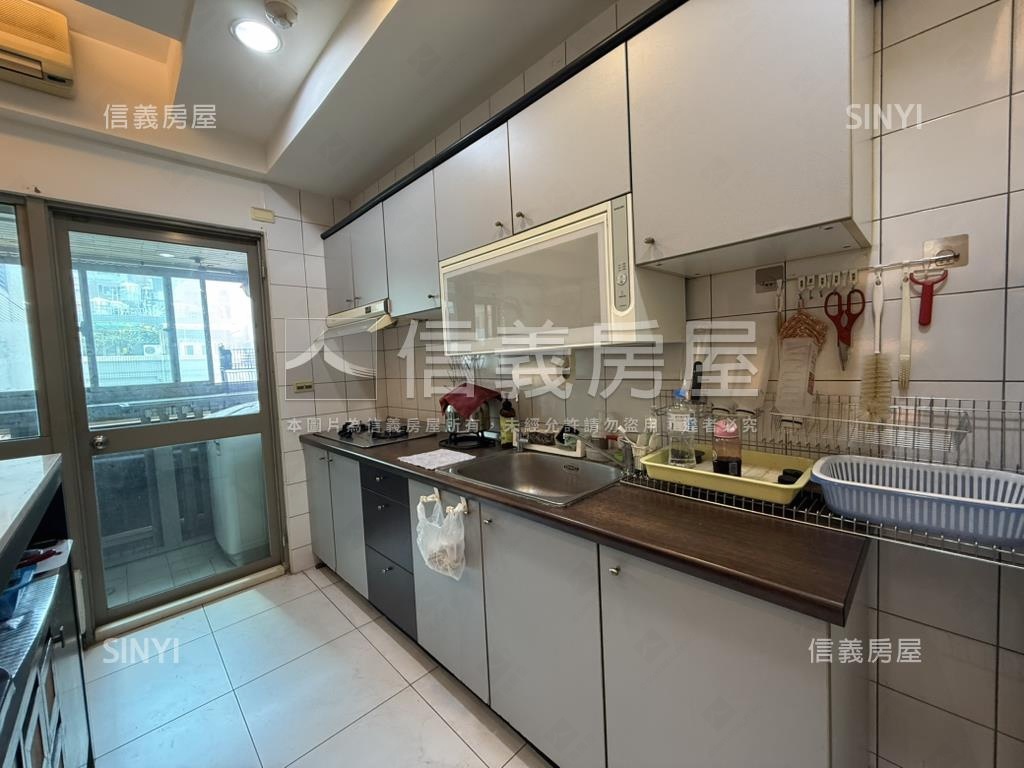 正興國小旁平車採光樓中樓房屋室內格局與周邊環境