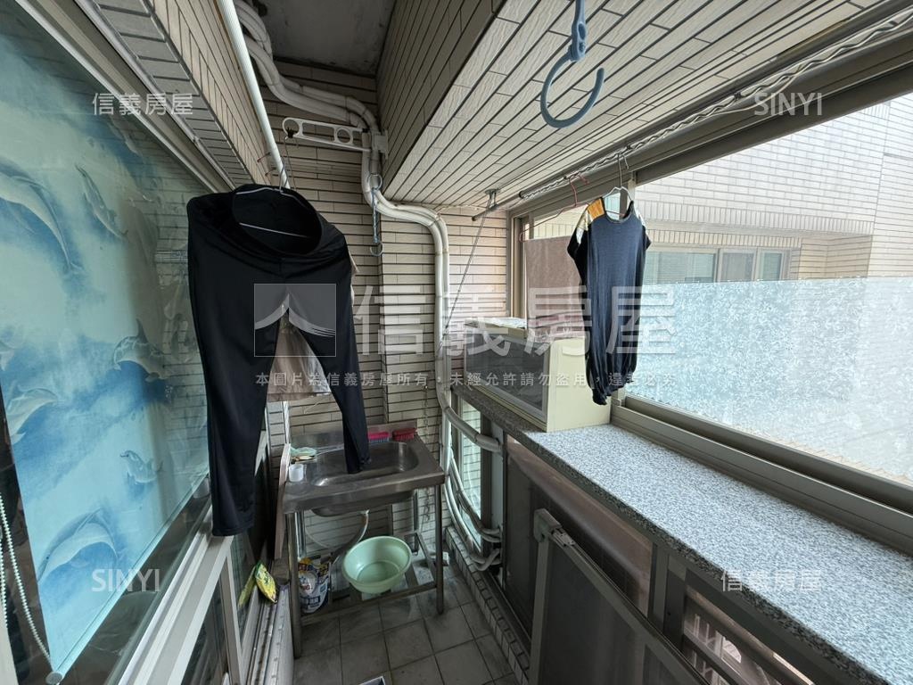 正興國小旁平車採光樓中樓房屋室內格局與周邊環境