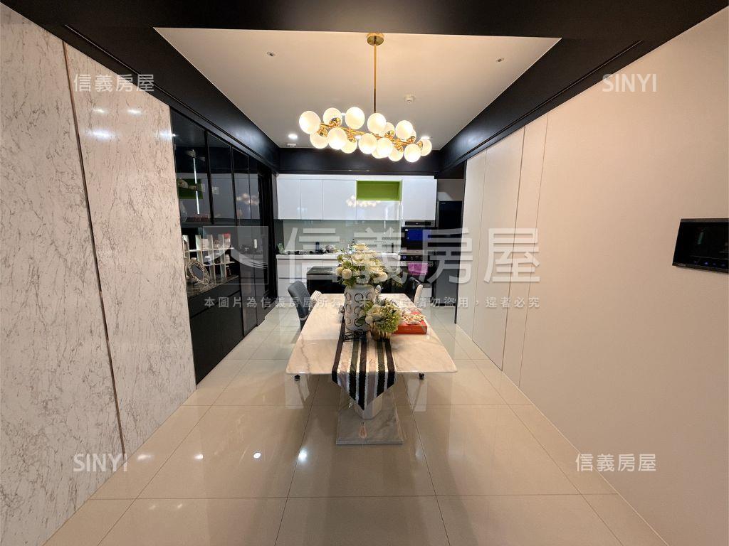 龍騰首排邊間雙平車邸房屋室內格局與周邊環境