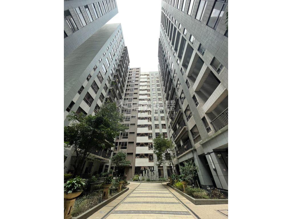 鴻築吾江採光兩房車位房屋室內格局與周邊環境