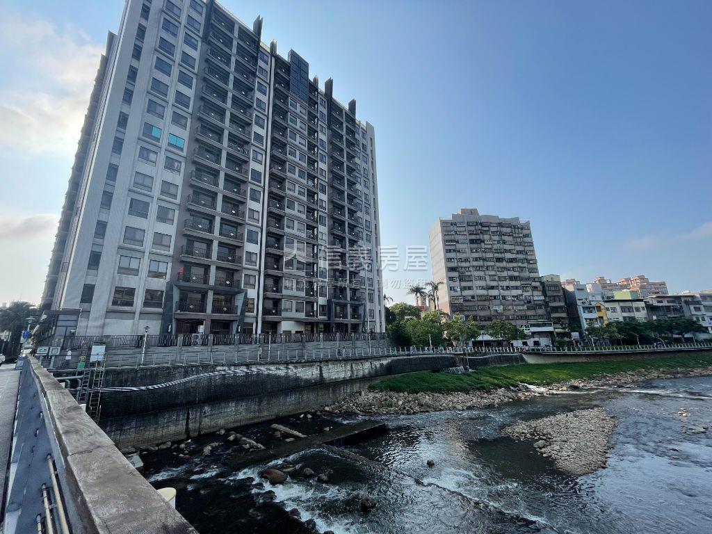 鴻築吾江採光兩房車位房屋室內格局與周邊環境