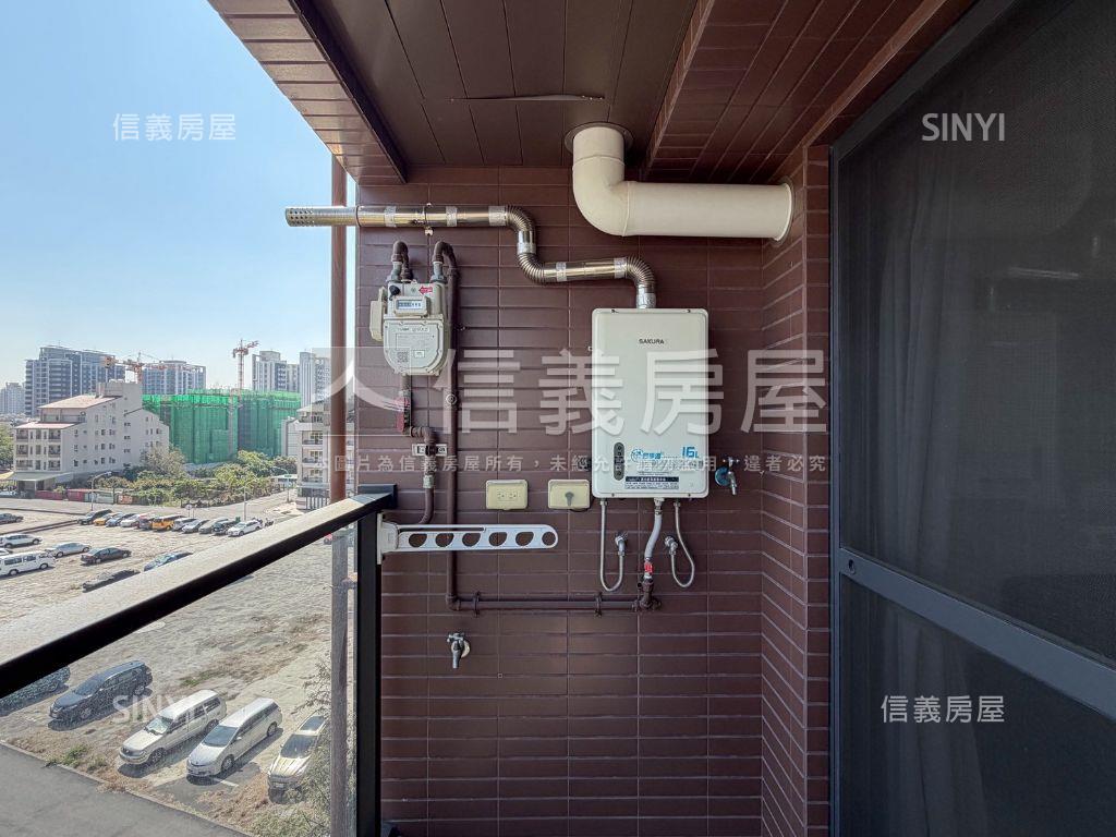 【柏克萊】景觀兩房平車房屋室內格局與周邊環境