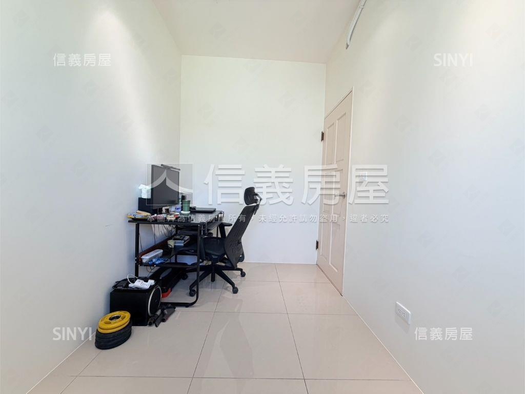 中路璞樂社區兩房車位房屋室內格局與周邊環境