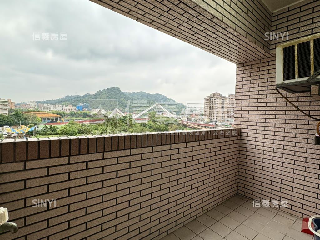 ★三峽市中心景觀電梯三房房屋室內格局與周邊環境