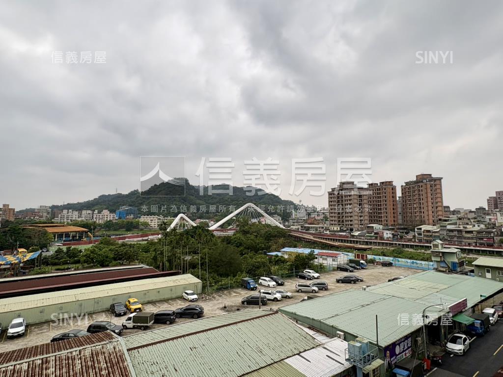 ★三峽市中心景觀電梯三房房屋室內格局與周邊環境