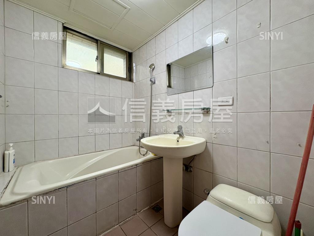 ★三峽市中心景觀電梯三房房屋室內格局與周邊環境