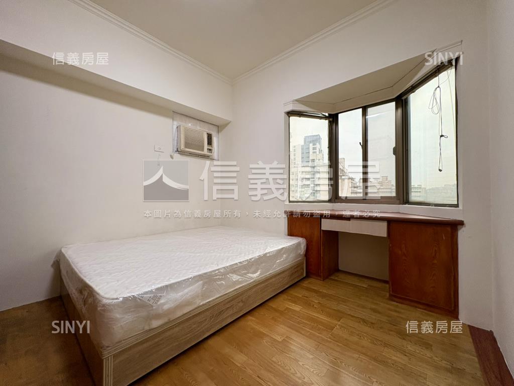 ★三峽市中心景觀電梯三房房屋室內格局與周邊環境