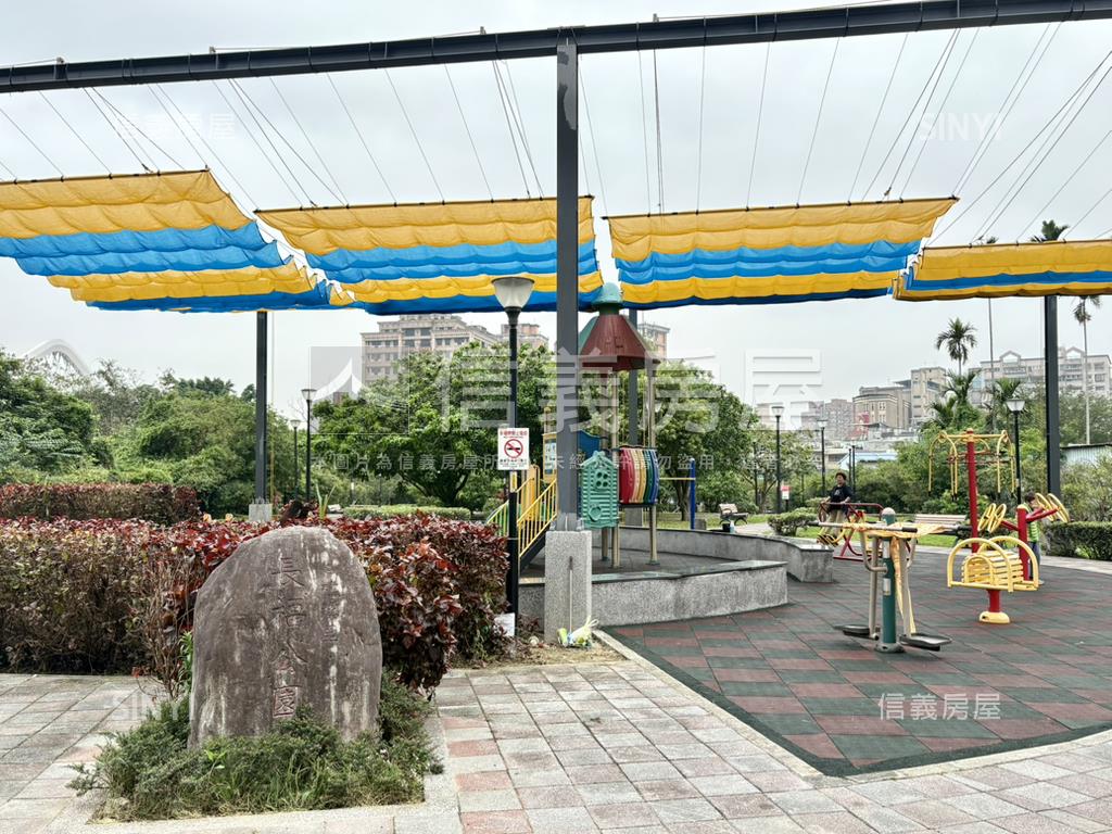 ★三峽市中心景觀電梯三房房屋室內格局與周邊環境