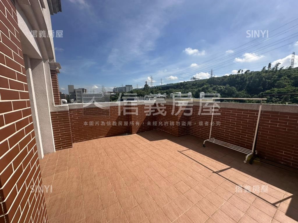 沙鹿弘光旁免整理１６套房屋室內格局與周邊環境