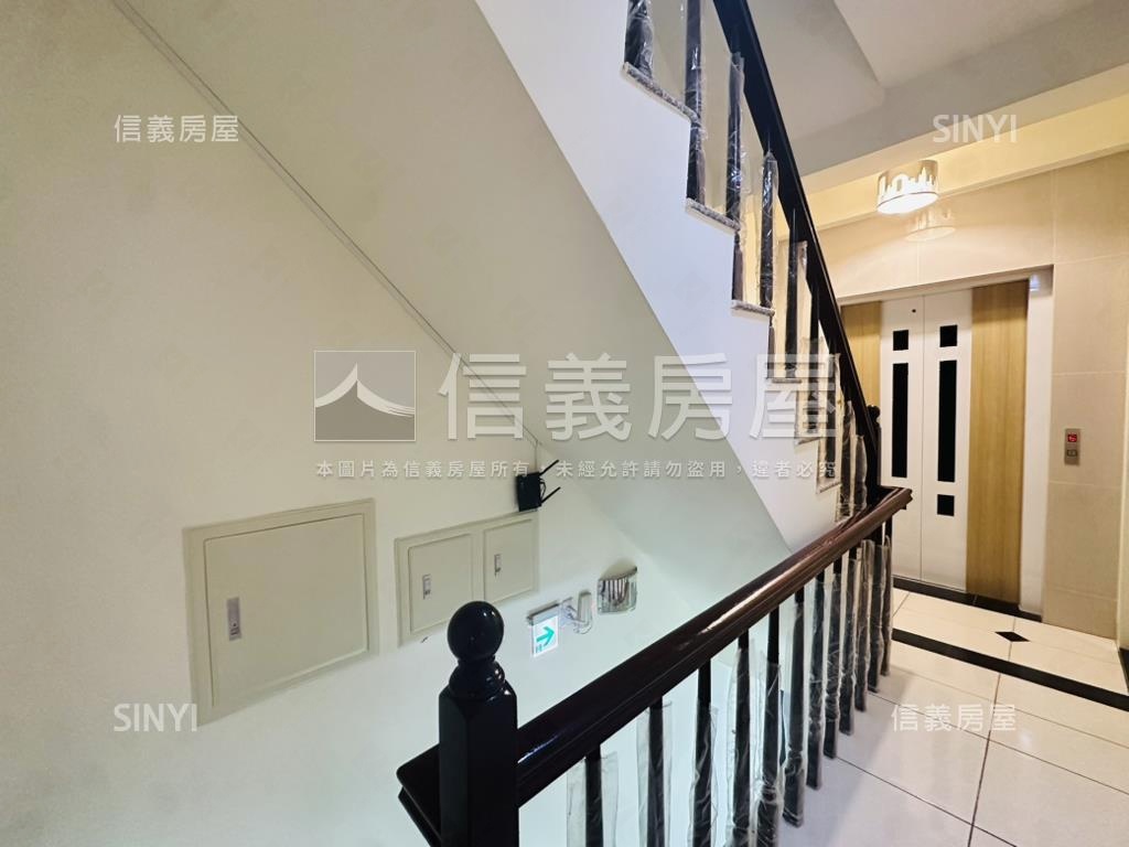 沙鹿弘光旁免整理１６套房屋室內格局與周邊環境