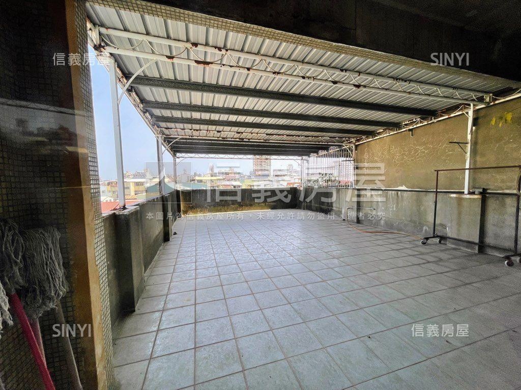 文化中心大面寬吃市金店面房屋室內格局與周邊環境