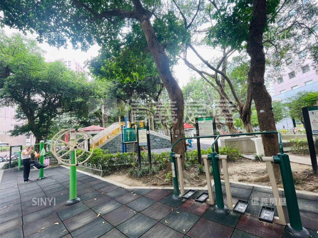 專任書香門第花園管理四房房屋室內格局與周邊環境