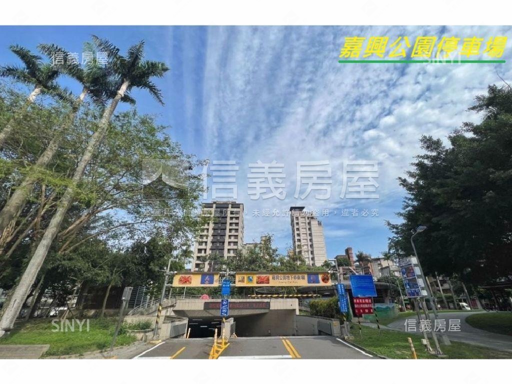 專任書香門第花園管理四房房屋室內格局與周邊環境