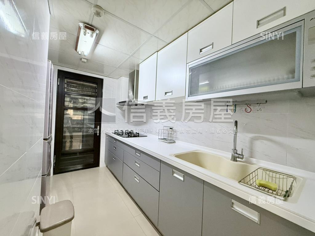 萬家福在隔壁勇建三房平車房屋室內格局與周邊環境