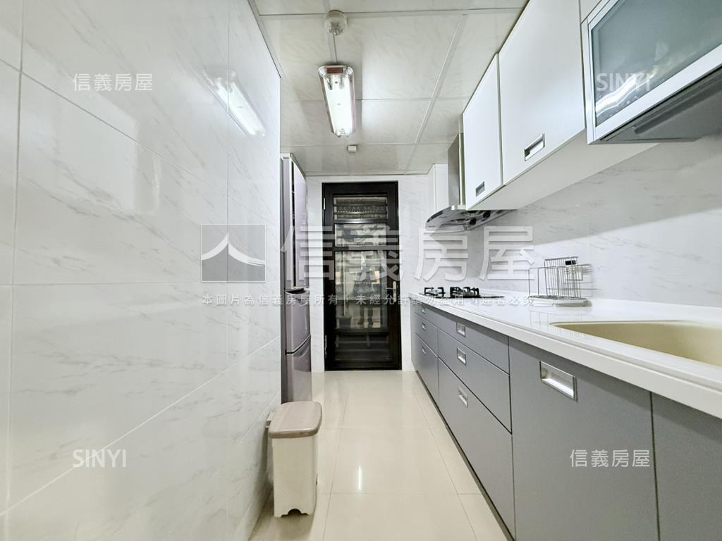 萬家福在隔壁勇建三房平車房屋室內格局與周邊環境