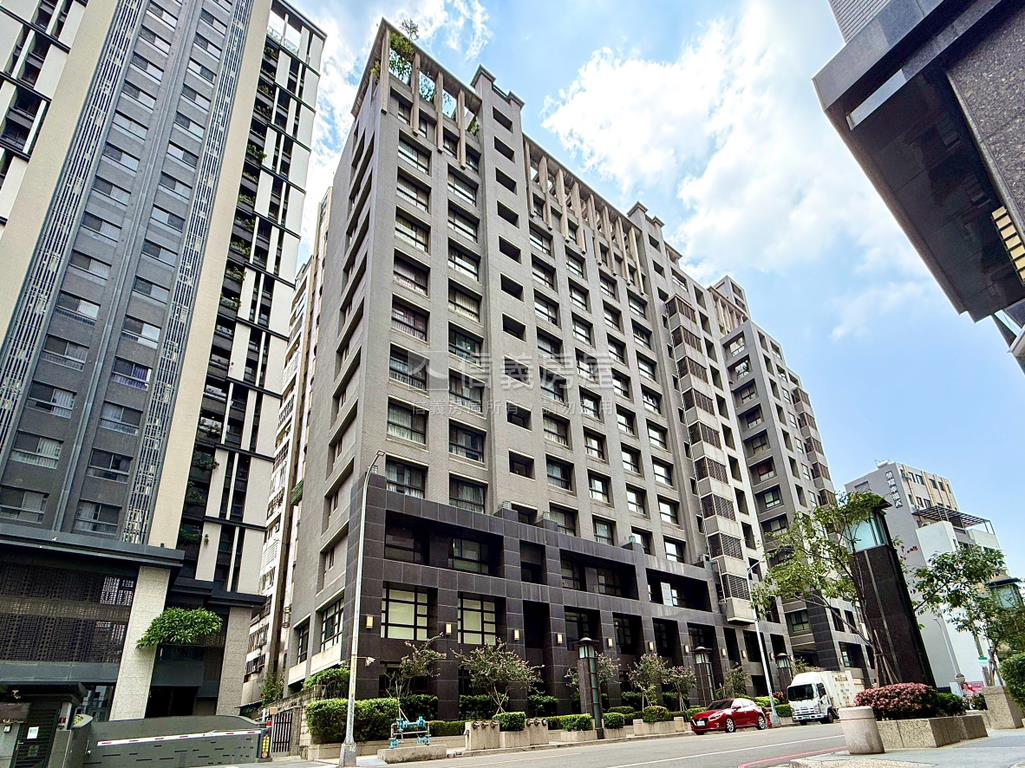 萬家福在隔壁勇建三房平車房屋室內格局與周邊環境