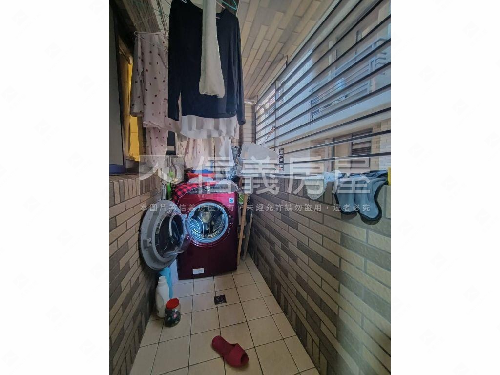 捷運方正三房車位房屋室內格局與周邊環境