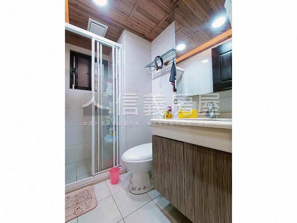 捷運方正三房車位房屋室內格局與周邊環境