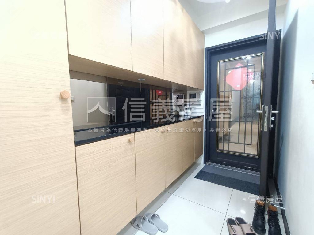 捷運方正三房車位房屋室內格局與周邊環境