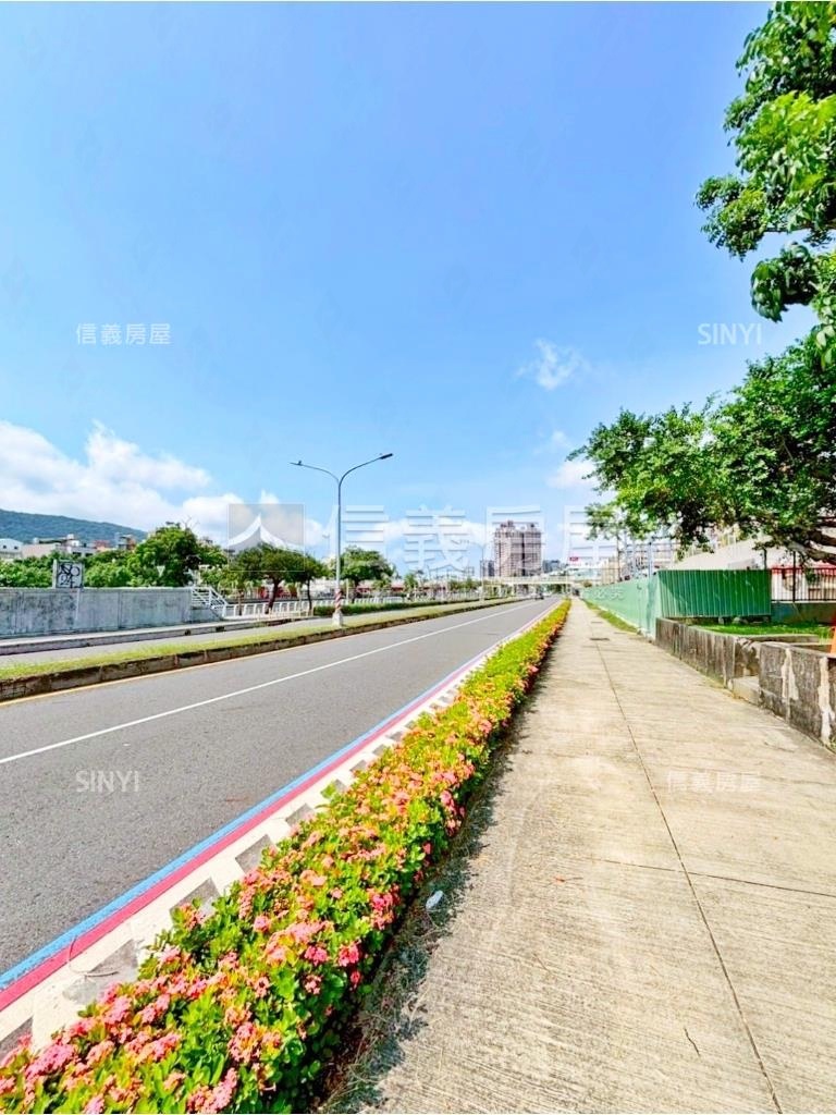 美景國泰頤河Ａ２－１１房屋室內格局與周邊環境