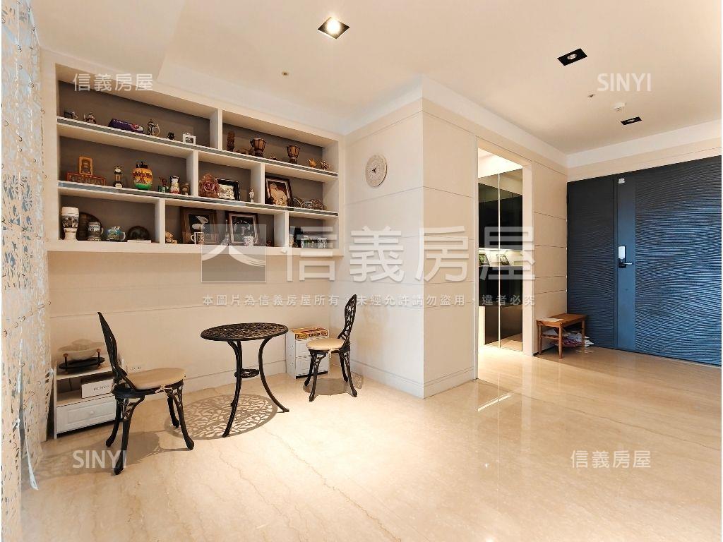 天峰豪邸．凹子底雙軌共構房屋室內格局與周邊環境