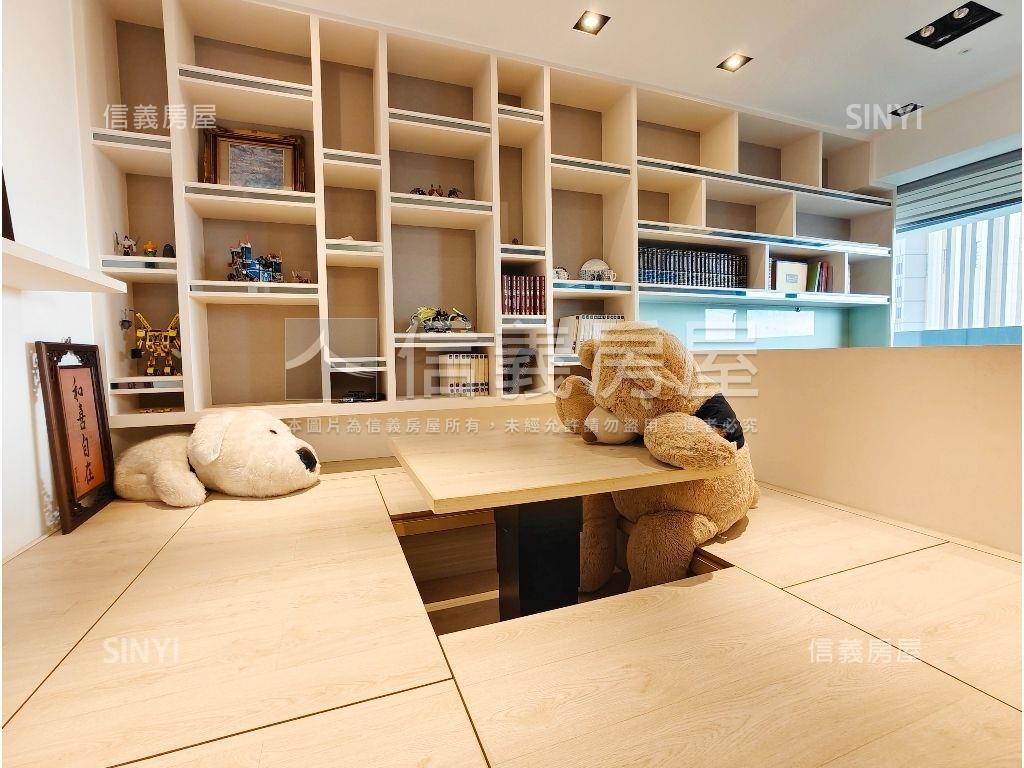 天峰豪邸．凹子底雙軌共構房屋室內格局與周邊環境