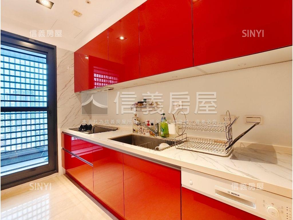 天峰豪邸．凹子底雙軌共構房屋室內格局與周邊環境