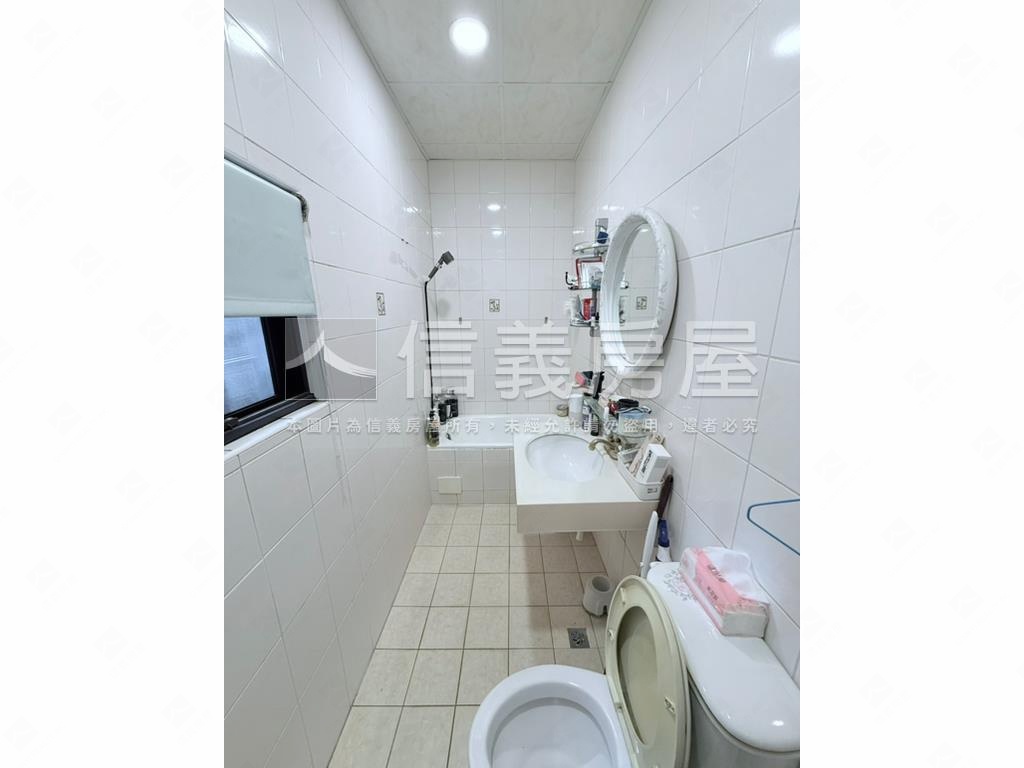 東山旁大氣邊間豪墅房屋室內格局與周邊環境