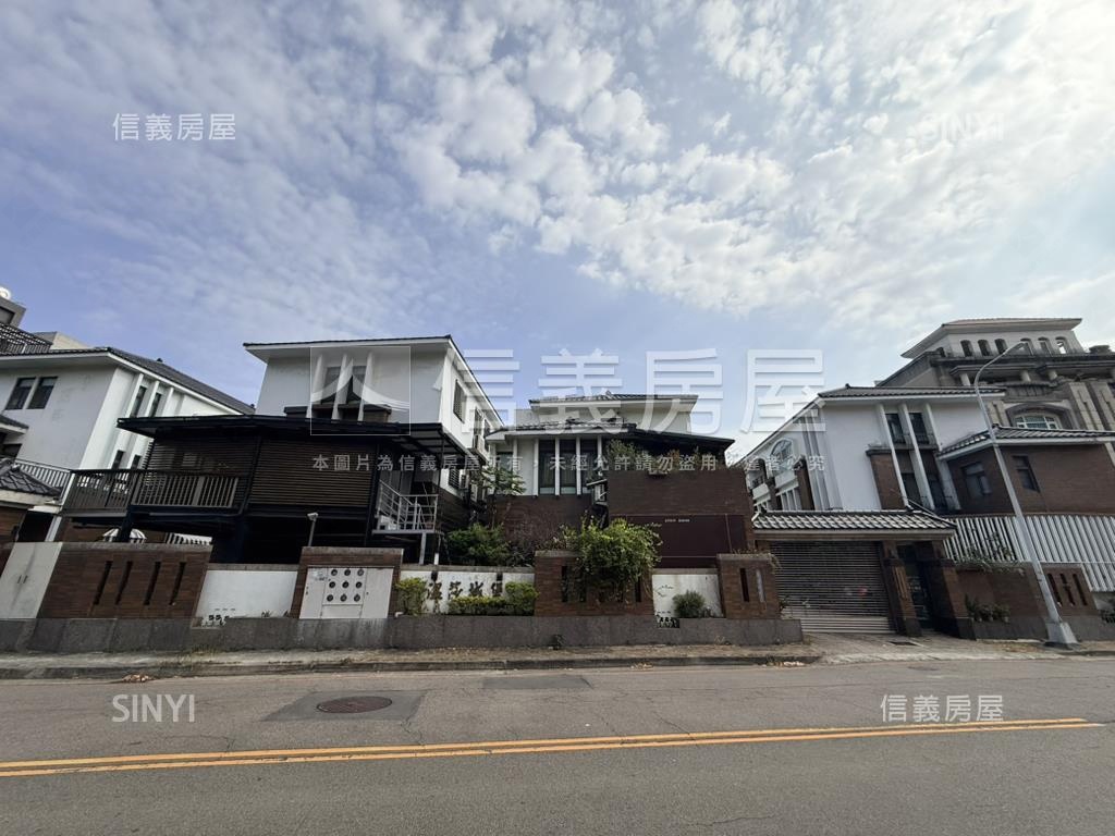 東山旁大氣邊間豪墅房屋室內格局與周邊環境