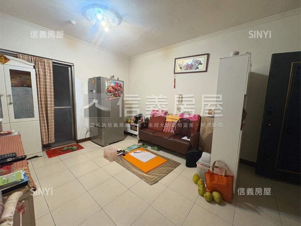 國際福星一房一廳美宅房屋室內格局與周邊環境